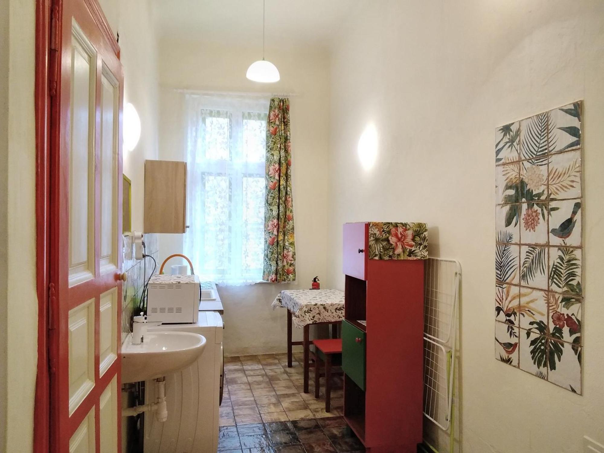 Elizavarlak Apartment Budapest Bagian luar foto